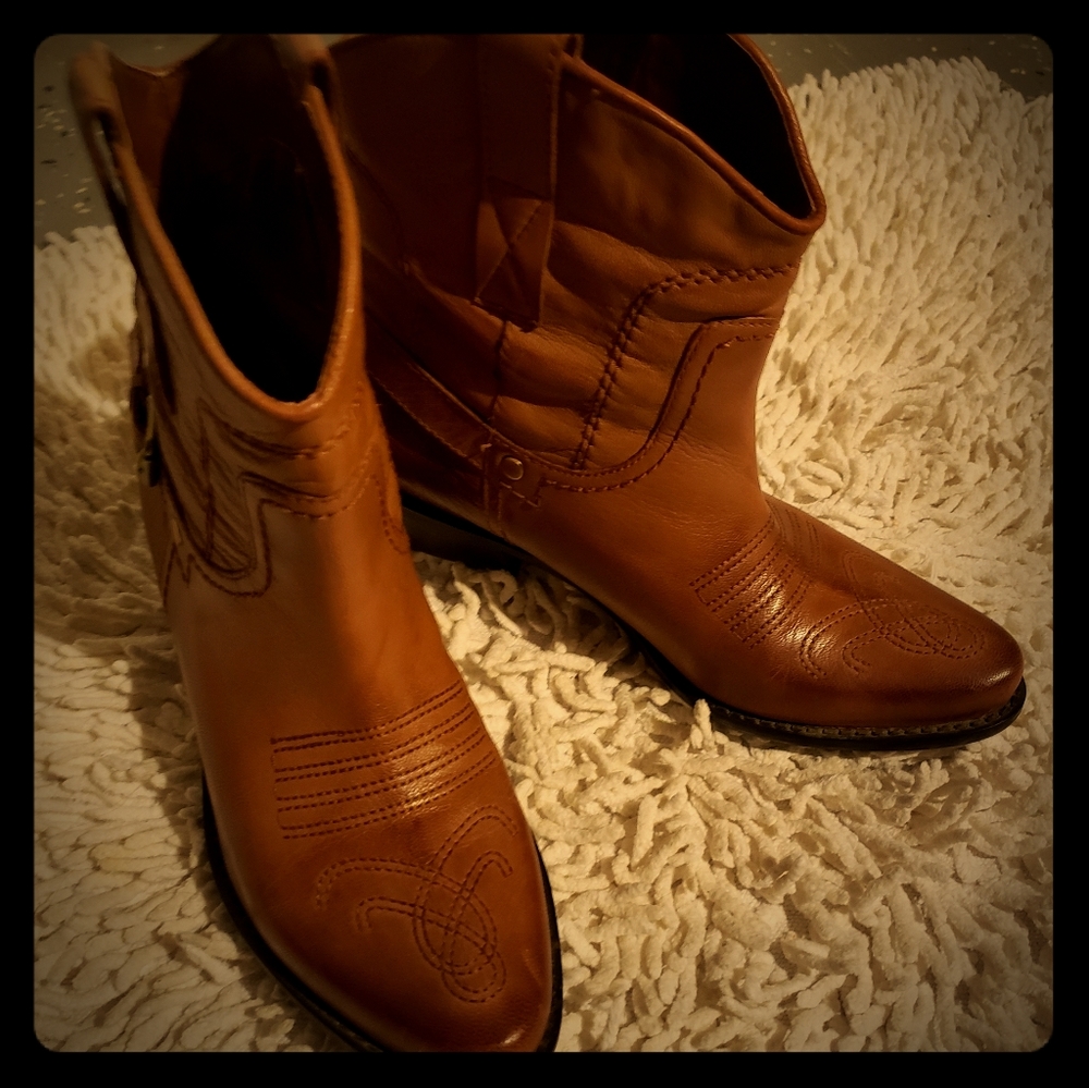 Western Brown Booties
